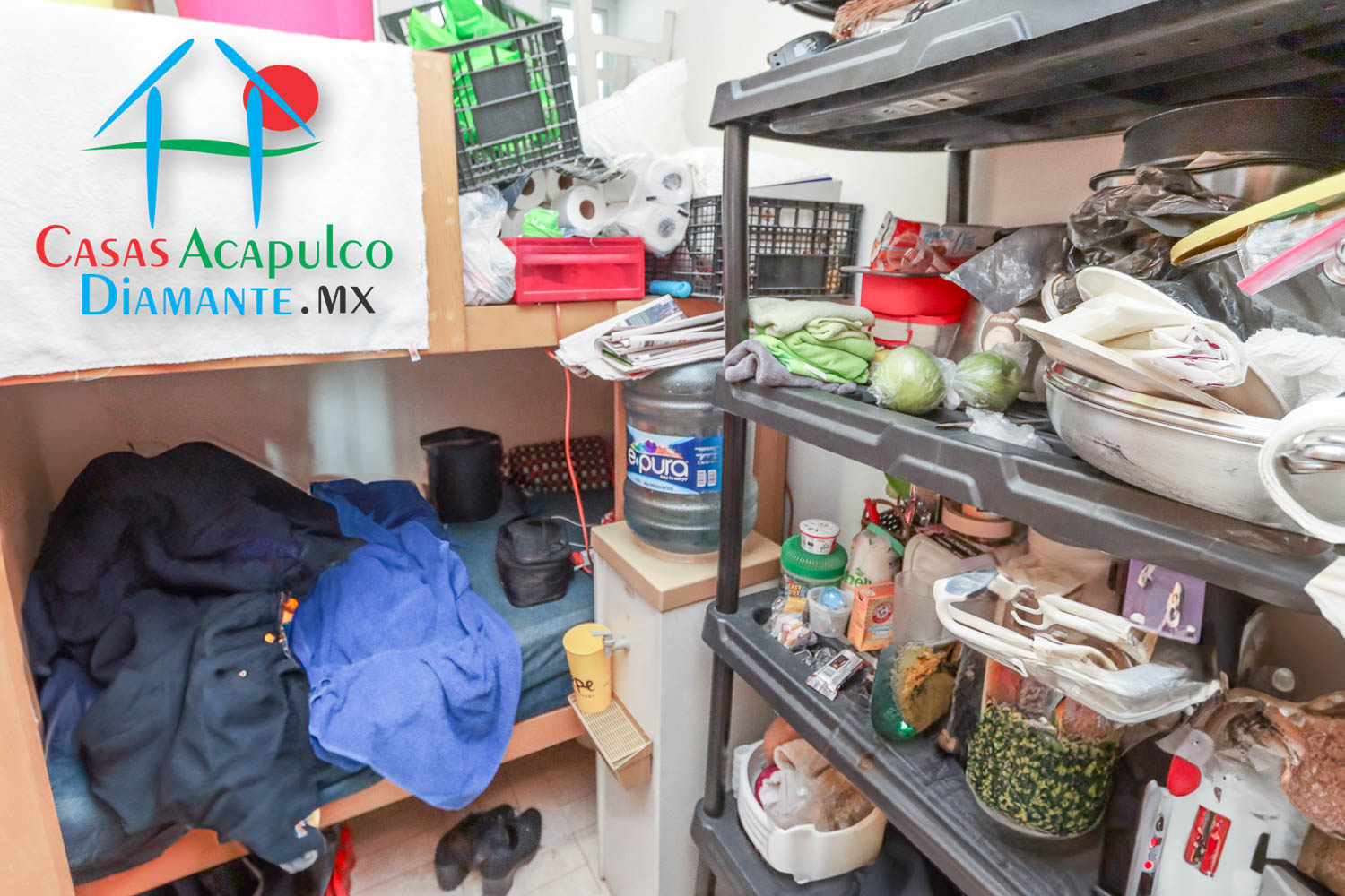 Tikal 404 - Cuarto de servicio antes de Otis 1 Tikal 404 - Cuarto de servicio antes de Otis 1